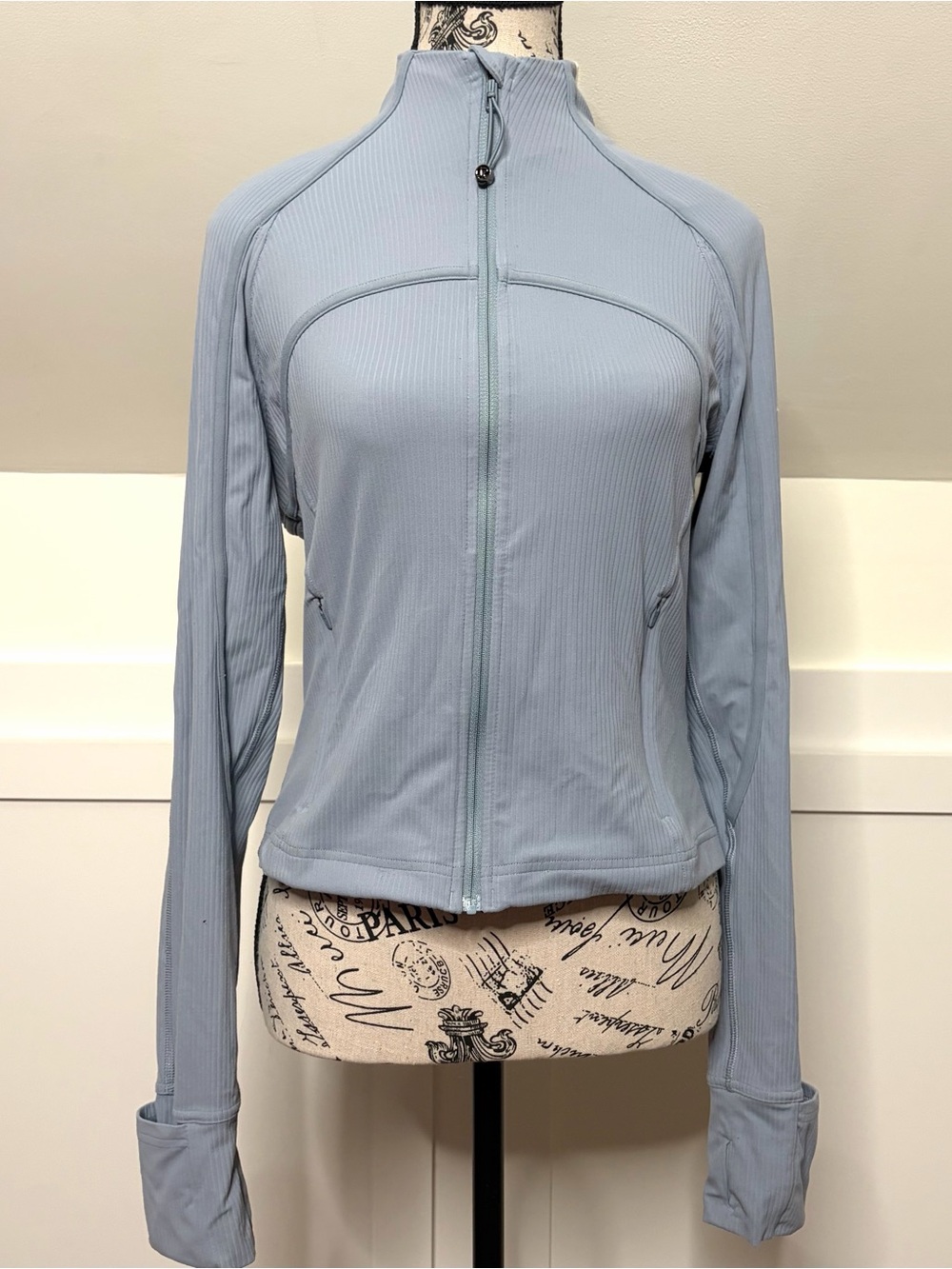 Lululemon Light Blue Ribbed Nulu Define Jacket. Sz 10 - Picture 1 of 3